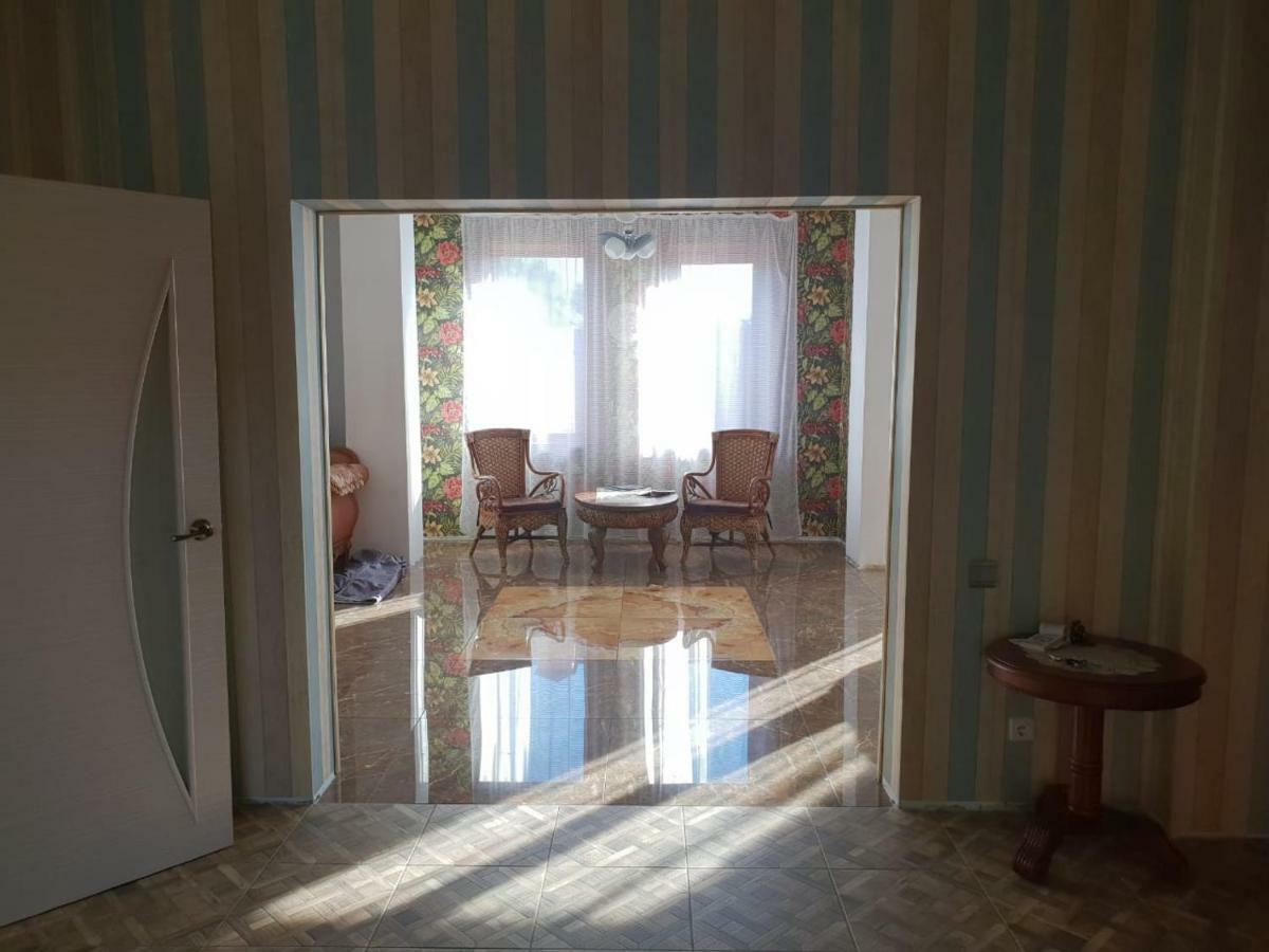 בייקלסק Guest House On Naberezhnaya St מראה חיצוני תמונה